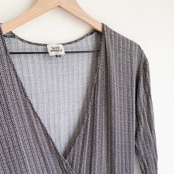 Suzie Winkle Chevron Midi V Neck Dress - Picture 5 of 9